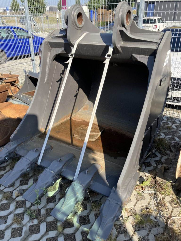 Volvo Tieflöffel mit Zähnen - Festanbau - Baggerlader: das Bild 1 Volvo Tieflöffel mit Zähnen - Festanbau - Baggerlader: das Bild 1