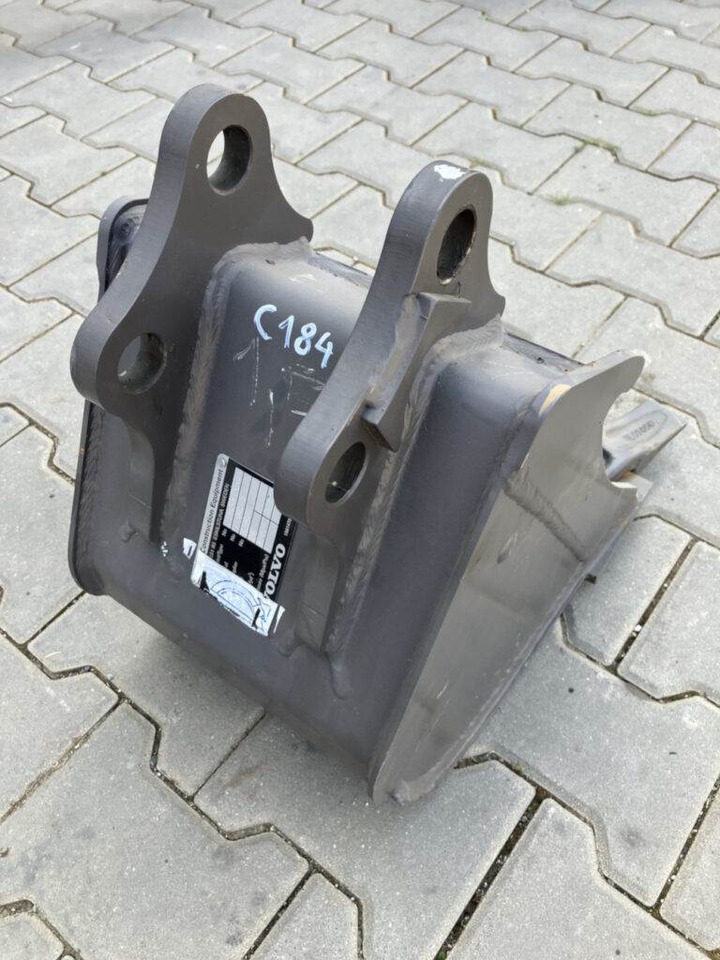 Volvo Tieflöffel mit Zähnen - Festanbau - Baggerlader: das Bild 2 Volvo Tieflöffel mit Zähnen - Festanbau - Baggerlader: das Bild 2