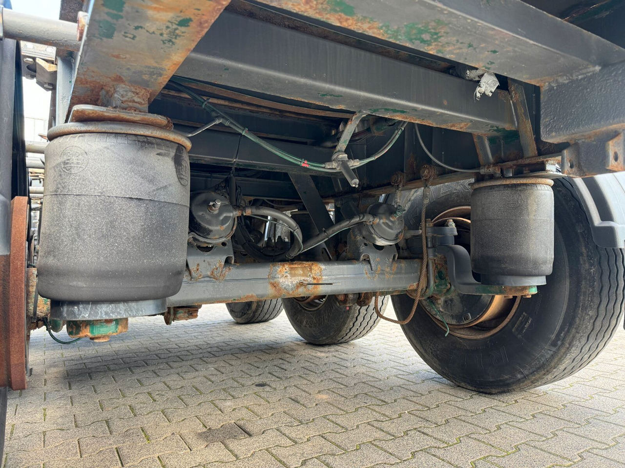 Holzauflieger BLUMHARDT SAL.40.24 Holztransporter 3 Achse: das Bild 8