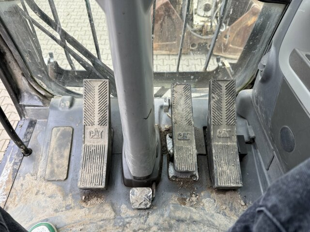 CAT M318D Mobilbagger *9.235 h *Schnellw. *Greifer - Mobilbagger: das Bild 5 CAT M318D Mobilbagger *9.235 h *Schnellw. *Greifer - Mobilbagger: das Bild 5