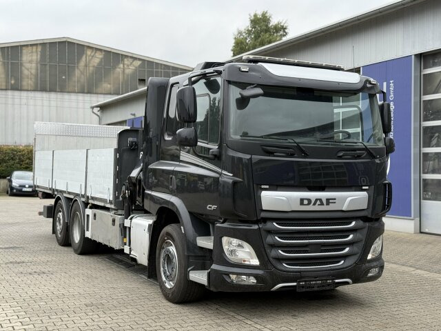 DAF CF 450 FAN 6x2 Pritsche mit Kran HIAB 188 E-6 - Autokran: das Bild 1 DAF CF 450 FAN 6x2 Pritsche mit Kran HIAB 188 E-6 - Autokran: das Bild 1