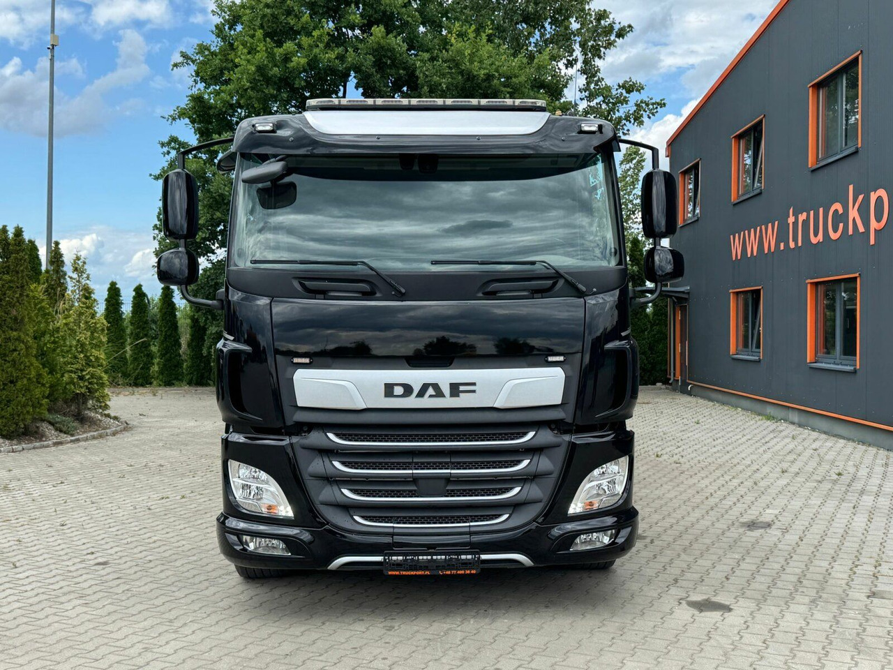 DAF CF 450 FAN 6x2 Pritsche mit Kran HIAB 188 E-6 - Pritsche LKW, Autokran: das Bild 3 DAF CF 450 FAN 6x2 Pritsche mit Kran HIAB 188 E-6 - Pritsche LKW, Autokran: das Bild 3
