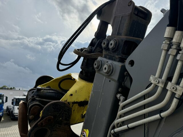 DAF XF 530 6x2 Holztransport Kran PENZ 15Z9.50 - Holztransporter, Autokran: das Bild 4 DAF XF 530 6x2 Holztransport Kran PENZ 15Z9.50 - Holztransporter, Autokran: das Bild 4