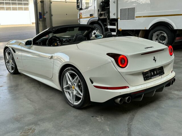 Ferrari F149 Cabrio - Cabrio: das Bild 2 Ferrari F149 Cabrio - Cabrio: das Bild 2