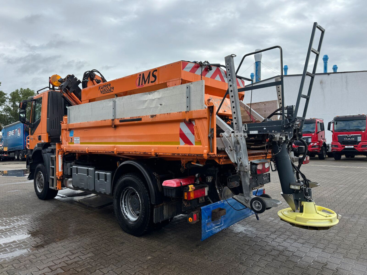 Autokran Iveco TRAKKER Kipper Kran TEREX 85.2 Winterdienst: das Bild 6