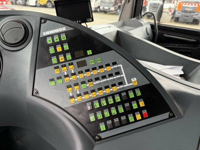 Liebherr LTM 1070-4.2 Autokran mit Spitze *TOP Zustand - All-Terrain Kran: das Bild 4 Liebherr LTM 1070-4.2 Autokran mit Spitze *TOP Zustand - All-Terrain Kran: das Bild 4