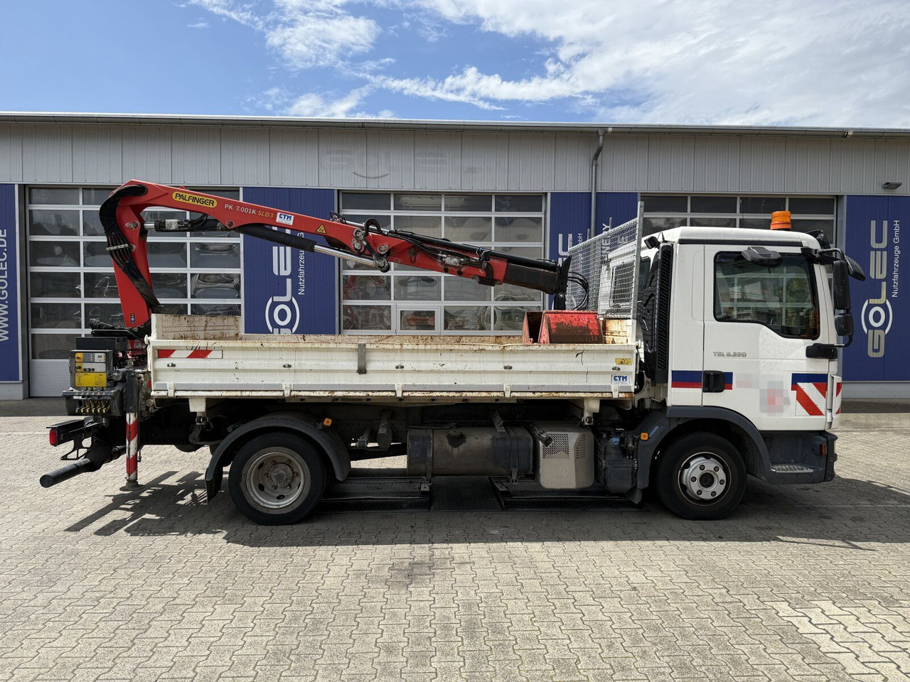 MAN TGL 8.220 4x2 Kipper Kran Palfinger 7.001-K A - Kipper Transporter: das Bild 3 MAN TGL 8.220 4x2 Kipper Kran Palfinger 7.001-K A - Kipper Transporter: das Bild 3