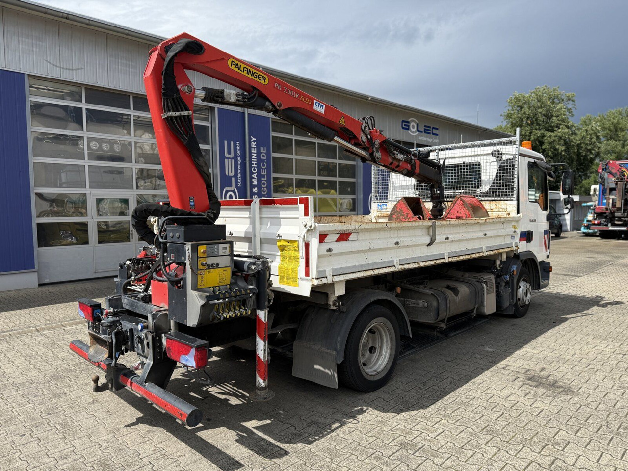MAN TGL 8.220 4x2 Kipper Kran Palfinger 7.001-K A - Kipper Transporter: das Bild 5 MAN TGL 8.220 4x2 Kipper Kran Palfinger 7.001-K A - Kipper Transporter: das Bild 5
