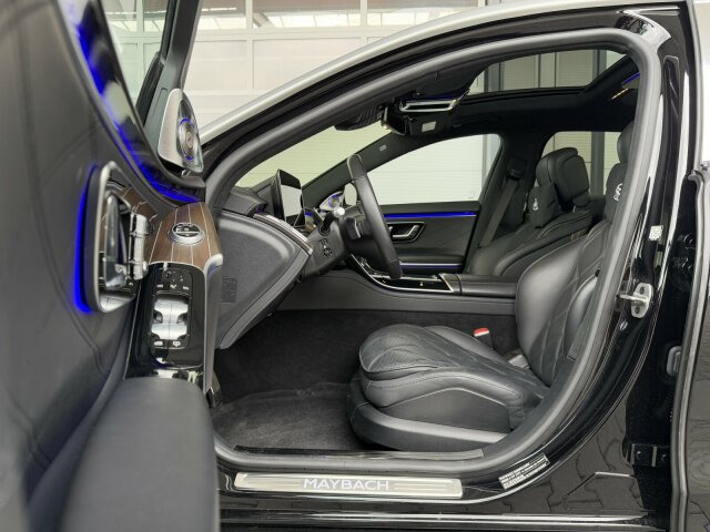 Maybach Mercedes Benz S680 Maybach V12 High-End -Paket - Limousine: das Bild 4 Maybach Mercedes Benz S680 Maybach V12 High-End -Paket - Limousine: das Bild 4