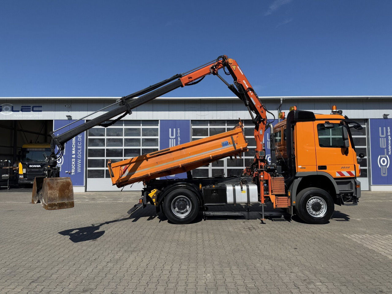 Mercedes-Benz ACTROS 2044 4x4 Kipper Kran ATLAS 65.2 A2L - Kipper, Autokran: das Bild 4 Mercedes-Benz ACTROS 2044 4x4 Kipper Kran ATLAS 65.2 A2L - Kipper, Autokran: das Bild 4