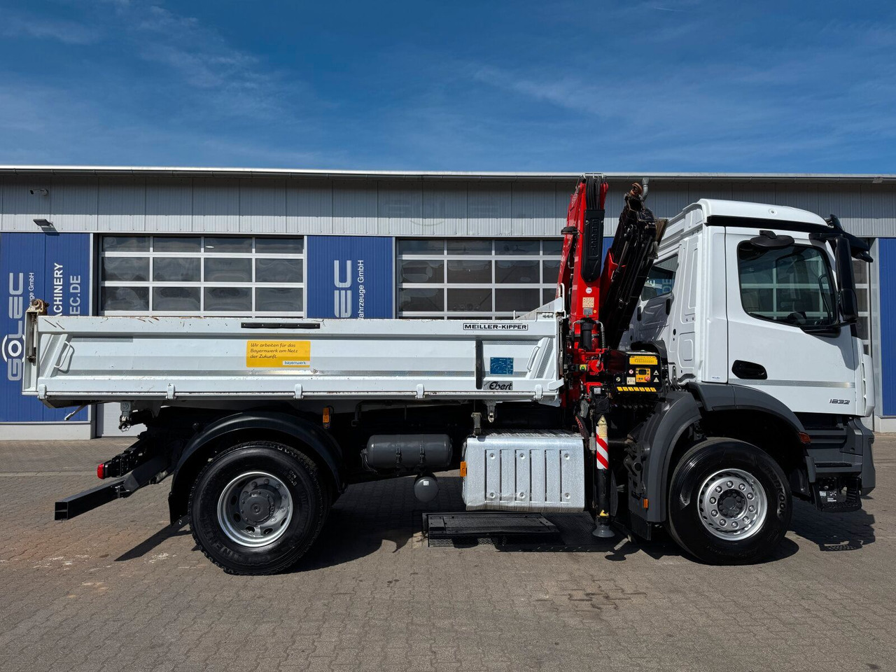 Mercedes-Benz AROCS 1832 4x2 Euro 6 Kipper Kran FASSI F120FB - Autokran: das Bild 3 Mercedes-Benz AROCS 1832 4x2 Euro 6 Kipper Kran FASSI F120FB - Autokran: das Bild 3