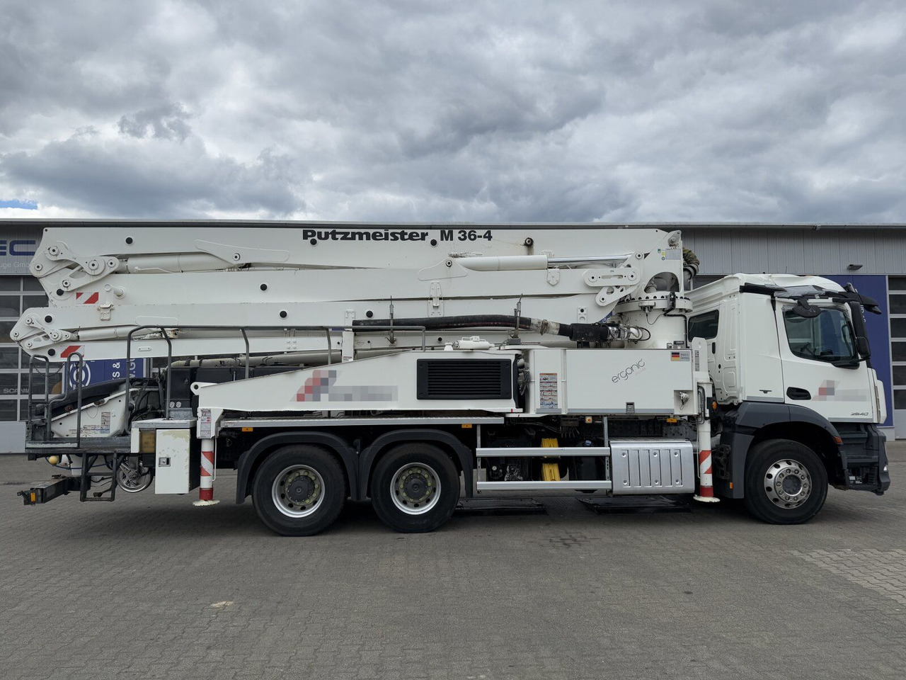 Mercedes-Benz AROCS 2840 6x4 Betonp. Putzmeister BSF36-4.16HLS - Betonpumpe: das Bild 3 Mercedes-Benz AROCS 2840 6x4 Betonp. Putzmeister BSF36-4.16HLS - Betonpumpe: das Bild 3