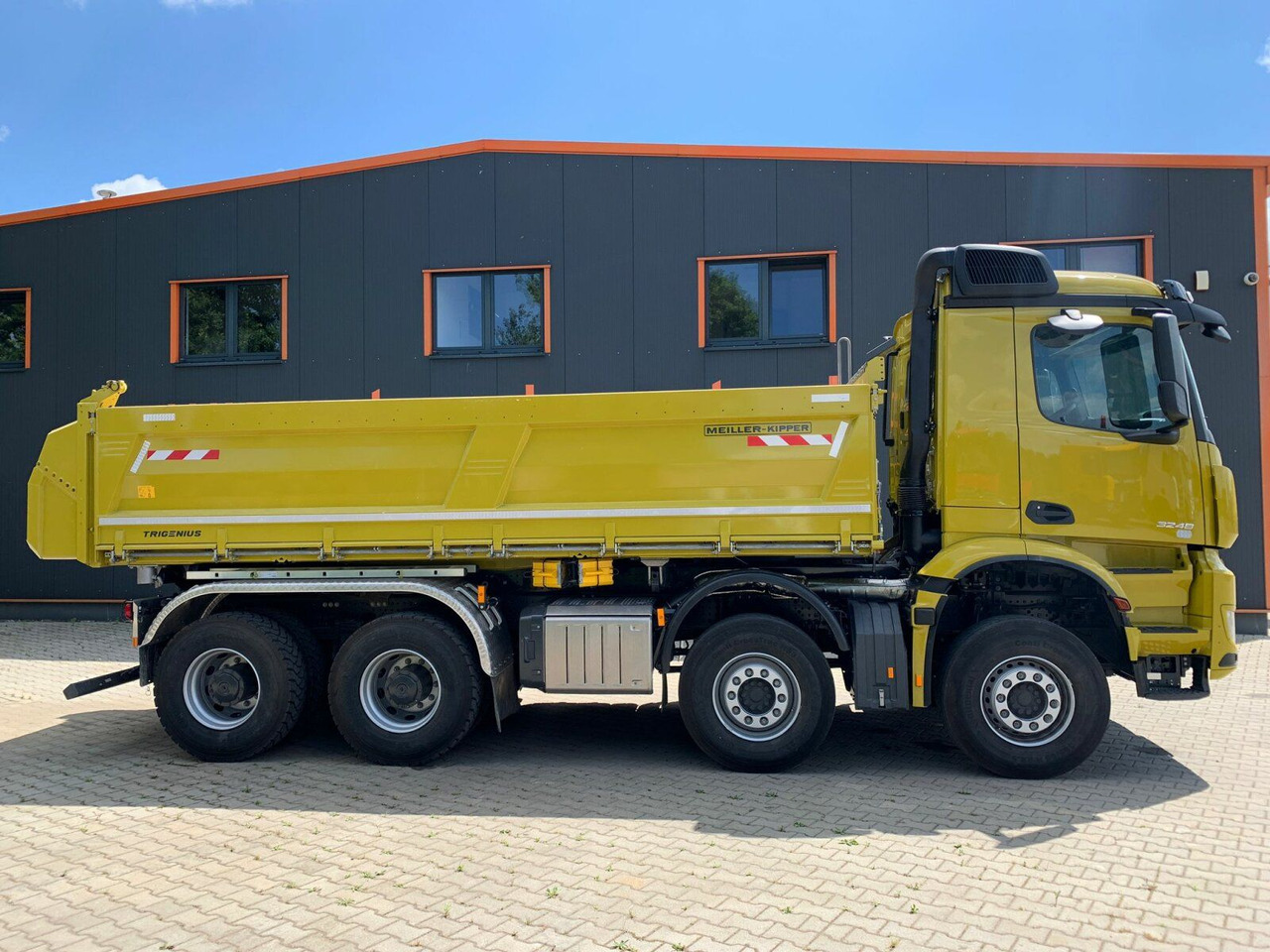 Mercedes-Benz AROCS 3248 8x4 Euro 6 Meiller Kipper Bordmatik - Kipper: das Bild 4 Mercedes-Benz AROCS 3248 8x4 Euro 6 Meiller Kipper Bordmatik - Kipper: das Bild 4