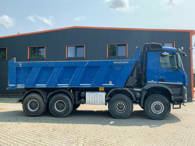 Mercedes-Benz AROCS 4145 8x8 EURO6 Muldenkipper – Leasing Mercedes-Benz AROCS 4145 8x8 EURO6 Muldenkipper: das Bild 9
