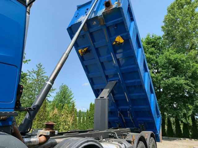 Mercedes-Benz AROCS 4145 8x8 EURO6 Muldenkipper – Leasing Mercedes-Benz AROCS 4145 8x8 EURO6 Muldenkipper: das Bild 7