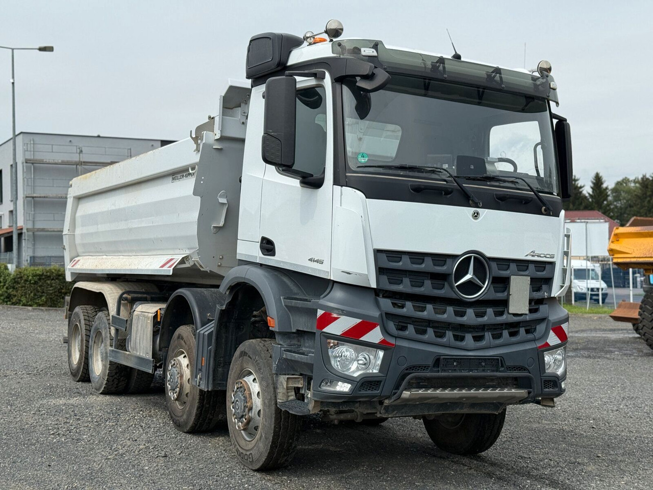 Mercedes-Benz AROCS 4145 8x8 Meiller Muldenkipper - Absetzkipper: das Bild 1 Mercedes-Benz AROCS 4145 8x8 Meiller Muldenkipper - Absetzkipper: das Bild 1