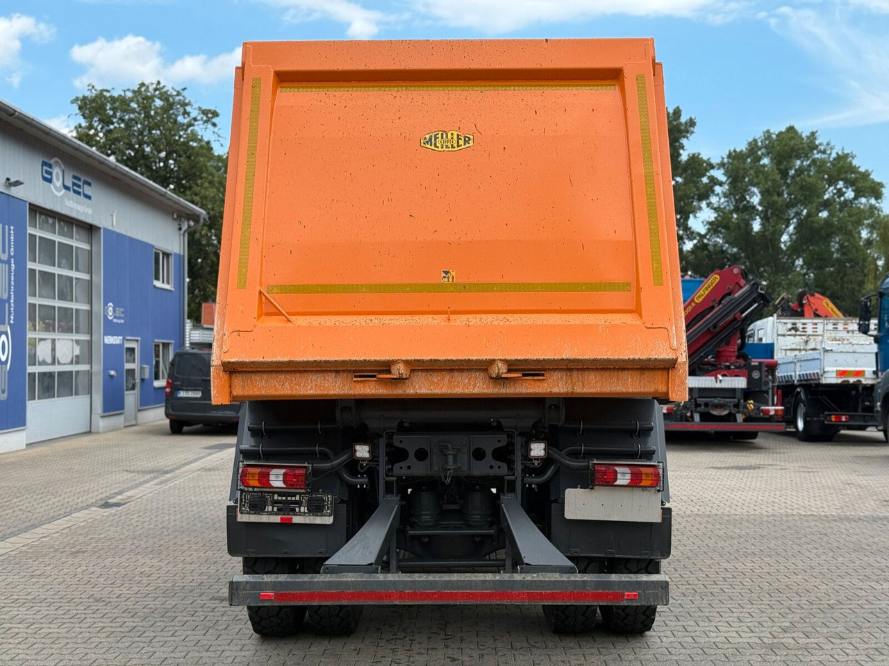 Mercedes-Benz AROCS 4851 8x6 Euro 6 Gesteinkipper MEILLER 25m³ - Kipper: das Bild 4 Mercedes-Benz AROCS 4851 8x6 Euro 6 Gesteinkipper MEILLER 25m³ - Kipper: das Bild 4
