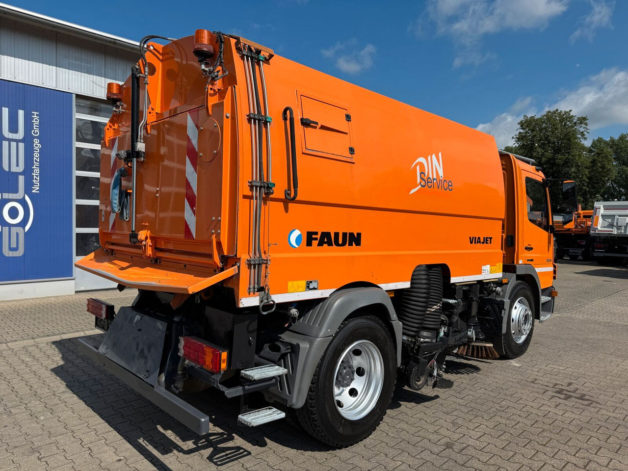 Mercedes-Benz ATEGO 1324 4x2 Kehrmaschine FAUN Viajet 6R/H - Kehrmaschine: das Bild 5 Mercedes-Benz ATEGO 1324 4x2 Kehrmaschine FAUN Viajet 6R/H - Kehrmaschine: das Bild 5