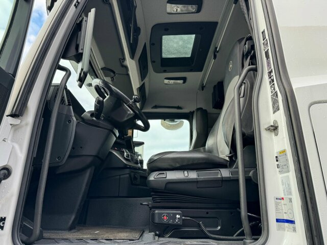 Mercedes-Benz Arocs 3253 8x4 Abrollkipper Kran Palfinger 37002 – Leasing Mercedes-Benz Arocs 3253 8x4 Abrollkipper Kran Palfinger 37002: das Bild 14 Mercedes-Benz Arocs 3253 8x4 Abrollkipper Kran Palfinger 37002 – Leasing Mercedes-Benz Arocs 3253 8x4 Abrollkipper Kran Palfinger 37002: das Bild 14