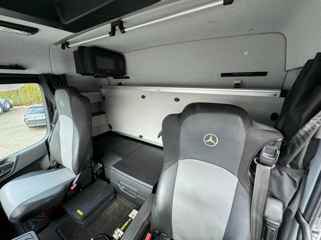 Mercedes-Benz Arocs 3253 8x4 Abrollkipper Kran Palfinger 37002 – Leasing Mercedes-Benz Arocs 3253 8x4 Abrollkipper Kran Palfinger 37002: das Bild 6 Mercedes-Benz Arocs 3253 8x4 Abrollkipper Kran Palfinger 37002 – Leasing Mercedes-Benz Arocs 3253 8x4 Abrollkipper Kran Palfinger 37002: das Bild 6