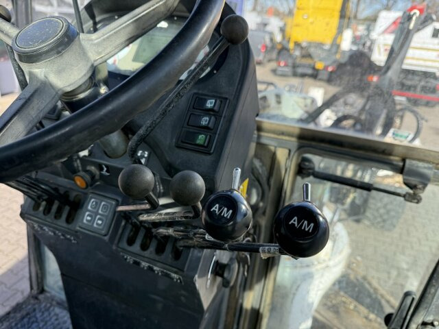 New Holland F106.6A alrrad 6x6 Grader 12 Ton - 10.700 Std - Grader: das Bild 4 New Holland F106.6A alrrad 6x6 Grader 12 Ton - 10.700 Std - Grader: das Bild 4