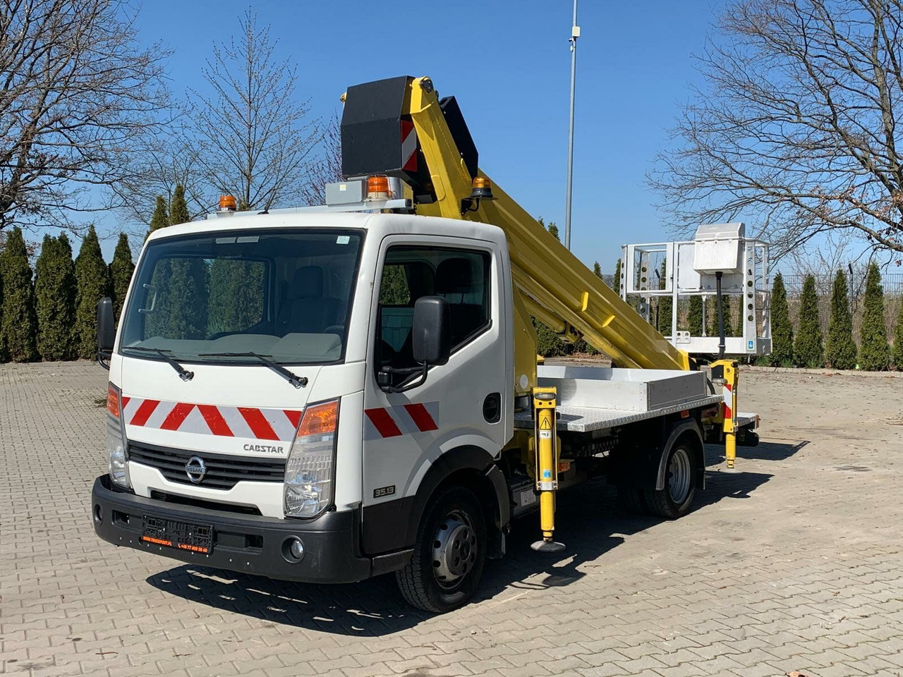 Nissan Cabstar 4x2 Ruthmann Steiger TB 270 - LKW mit Arbeitsbühne: das Bild 2 Nissan Cabstar 4x2 Ruthmann Steiger TB 270 - LKW mit Arbeitsbühne: das Bild 2