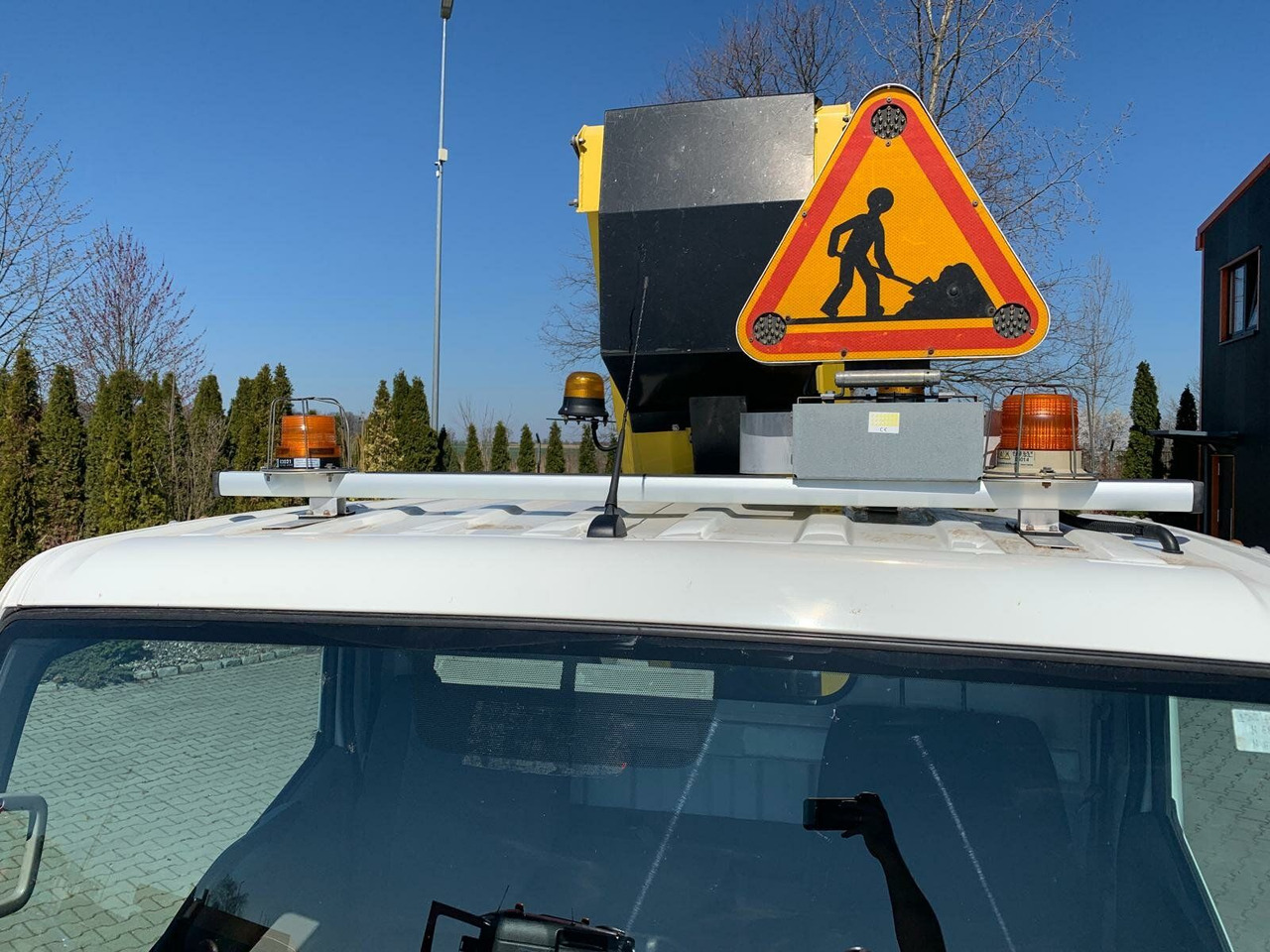 LKW mit Arbeitsbühne Nissan Cabstar 4x2 Ruthmann Steiger TB 270: das Bild 17