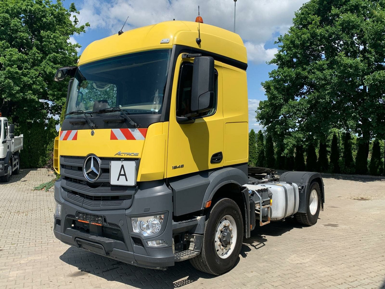 Mercedes-Benz 1846 4x4 HAD Euro 6 Kipphydraulik - Sattelzugmaschine: das Bild 3 Mercedes-Benz 1846 4x4 HAD Euro 6 Kipphydraulik - Sattelzugmaschine: das Bild 3