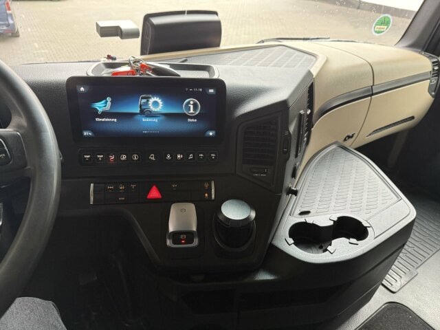 Mercedes-Benz ACTROS 1846 4x4 HAD Euro 6 Kipphydraulik - Sattelzugmaschine: das Bild 3 Mercedes-Benz ACTROS 1846 4x4 HAD Euro 6 Kipphydraulik - Sattelzugmaschine: das Bild 3