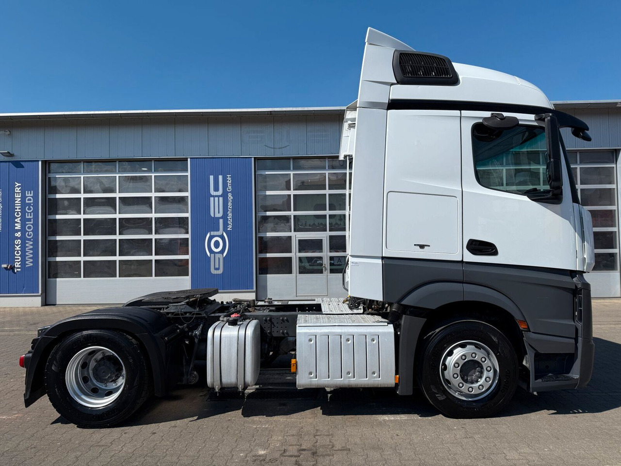 Mercedes-Benz Actros 1845 LS SZM 4x2 Kipphydraulik Retarder - Sattelzugmaschine: das Bild 2 Mercedes-Benz Actros 1845 LS SZM 4x2 Kipphydraulik Retarder - Sattelzugmaschine: das Bild 2