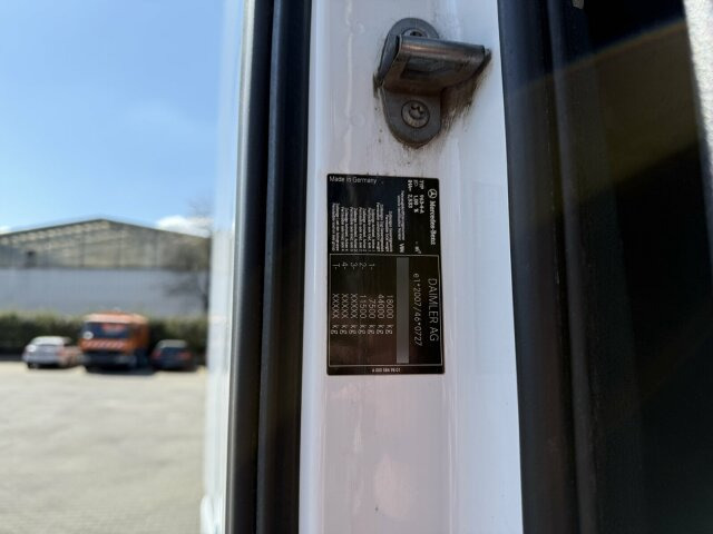 Sattelzugmaschine Mercedes-Benz Actros 1845 LS SZM 4x2 Kipphydraulik Retarder: das Bild 7 Sattelzugmaschine Mercedes-Benz Actros 1845 LS SZM 4x2 Kipphydraulik Retarder: das Bild 7