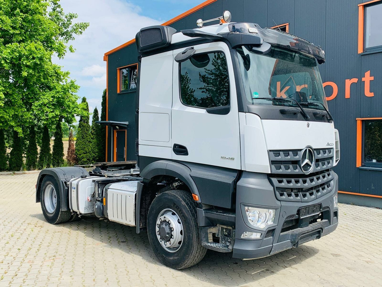 Mercedes-Benz Arocs 1846 LS 4x4 HAD *Kipphyd. Euro6 Blatt/Luft - Sattelzugmaschine: das Bild 1 Mercedes-Benz Arocs 1846 LS 4x4 HAD *Kipphyd. Euro6 Blatt/Luft - Sattelzugmaschine: das Bild 1