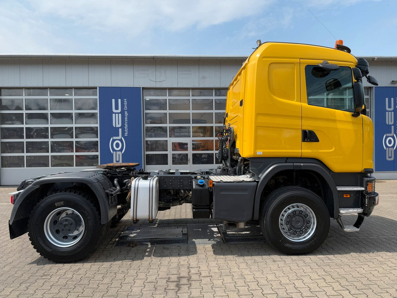 Scania G450 4x4 Euro 6 SZM Kipphydraulik Blatt/ Luft - Sattelzugmaschine: das Bild 2 Scania G450 4x4 Euro 6 SZM Kipphydraulik Blatt/ Luft - Sattelzugmaschine: das Bild 2