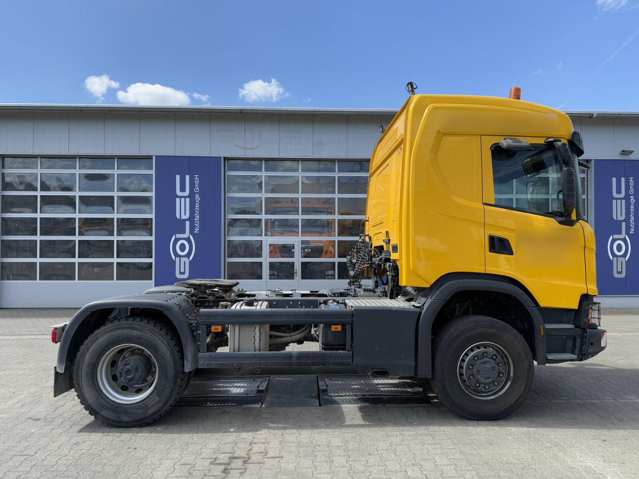 Scania G450 XT 4x4 Euro 6 SZM Kipphydraulik Blatt/ Luft - Sattelzugmaschine: das Bild 2 Scania G450 XT 4x4 Euro 6 SZM Kipphydraulik Blatt/ Luft - Sattelzugmaschine: das Bild 2