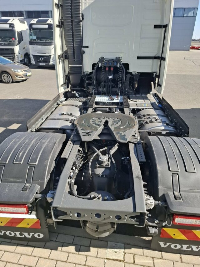 Volvo FH500 Aero I-Save 4x2 Euro6 - Sattelzugmaschine: das Bild 4 Volvo FH500 Aero I-Save 4x2 Euro6 - Sattelzugmaschine: das Bild 4