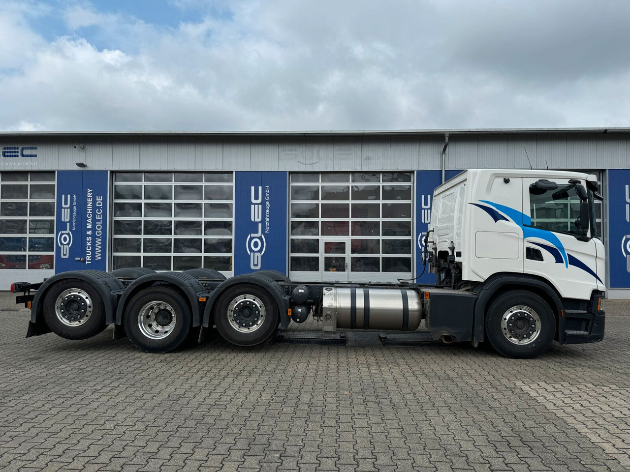 Scania G 410 B8x2*6 NB LNG Fahrgestell Nebenantrieb - Tankwagen, Autokran: das Bild 4 Scania G 410 B8x2*6 NB LNG Fahrgestell Nebenantrieb - Tankwagen, Autokran: das Bild 4