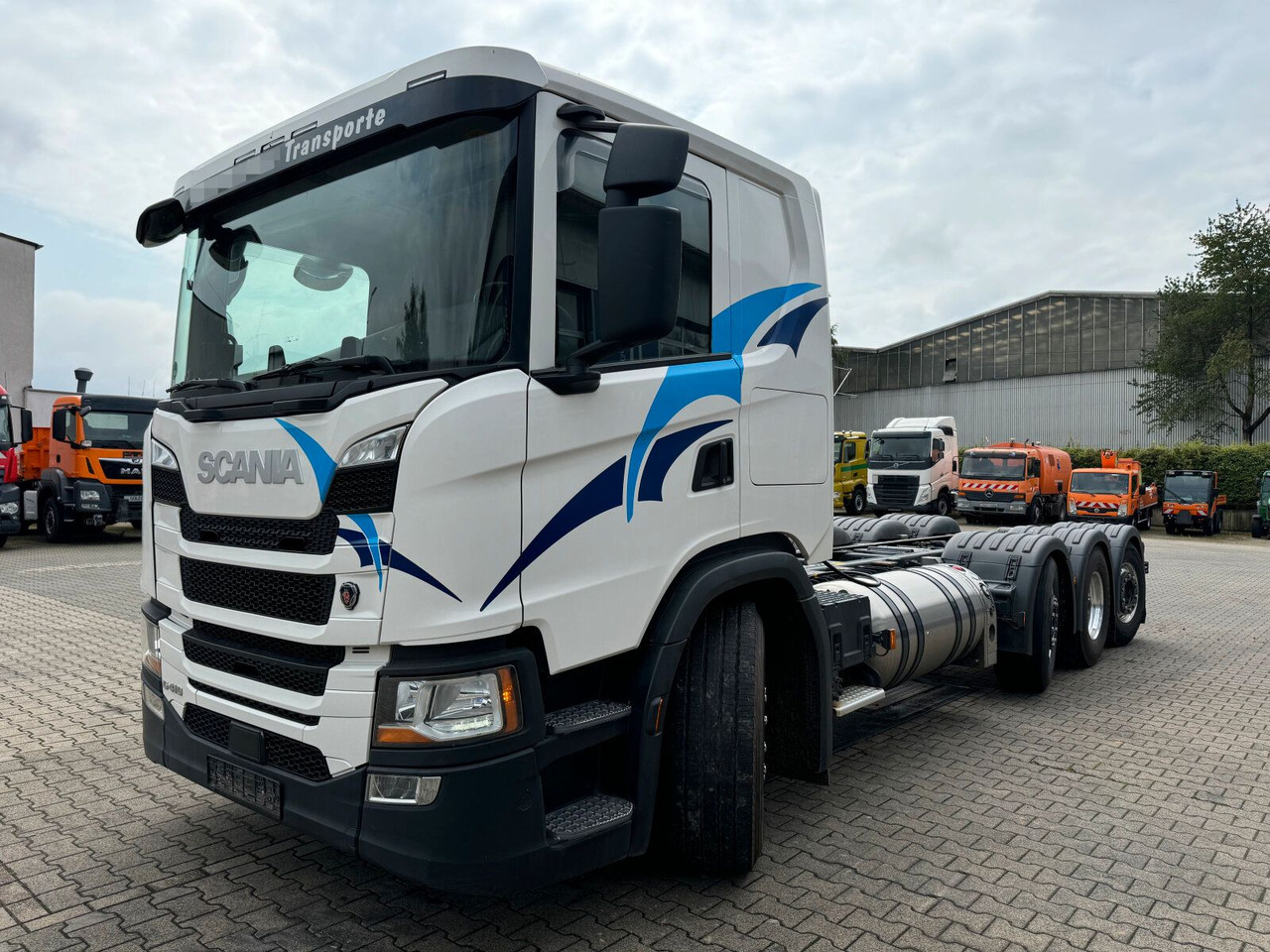 Scania G 410 B8x2*6 NB LNG Fahrgestell Nebenantrieb - Tankwagen, Autokran: das Bild 3 Scania G 410 B8x2*6 NB LNG Fahrgestell Nebenantrieb - Tankwagen, Autokran: das Bild 3