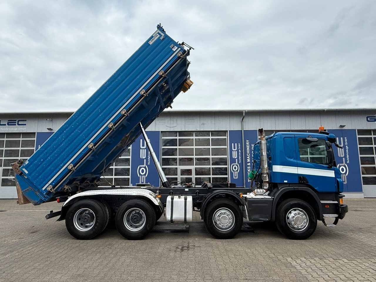 Scania P 410 8x4 Dreiseitenkipper DAUTEL - Kipper: das Bild 4 Scania P 410 8x4 Dreiseitenkipper DAUTEL - Kipper: das Bild 4