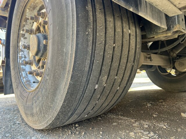 Schwarzmüller DB Plattform - Pritschenanhänger/ Plattformanhänger: das Bild 2 Schwarzmüller DB Plattform - Pritschenanhänger/ Plattformanhänger: das Bild 2