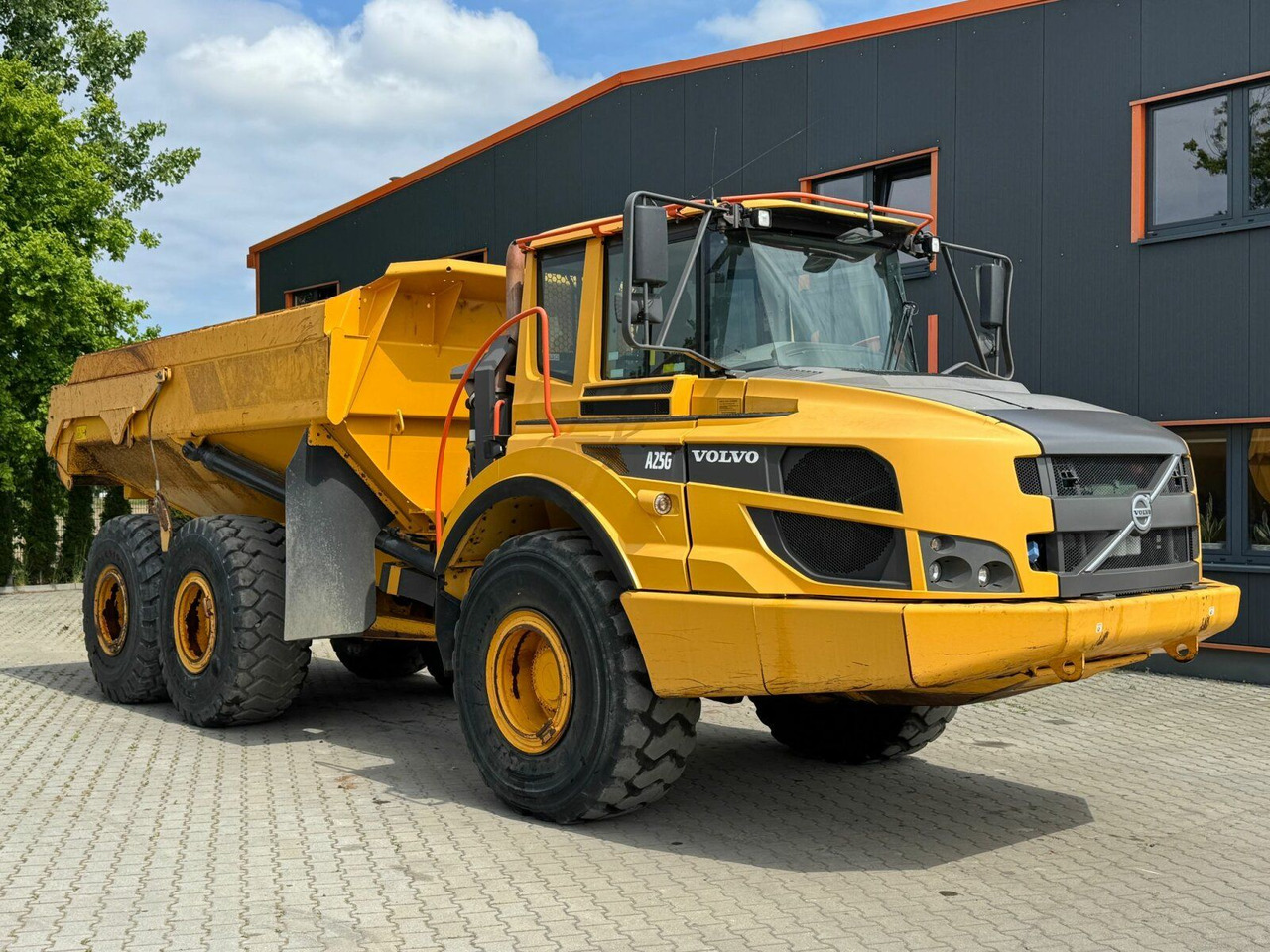 Volvo A25G Dumper 22,5 Ton 11.361 Stunden Volvo A25G Dumper 22,5 Ton 11.361 Stunden - Knickgelenkter Dumper: das Bild 1 Volvo A25G Dumper 22,5 Ton 11.361 Stunden Volvo A25G Dumper 22,5 Ton 11.361 Stunden - Knickgelenkter Dumper: das Bild 1