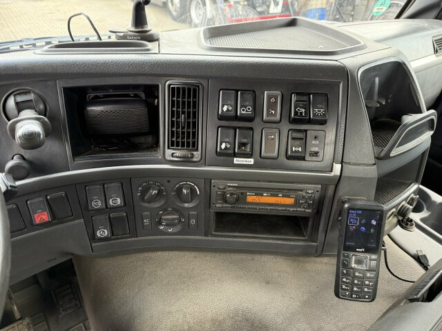 Volvo FH 460 6x2 Abrollkipper MEILLER RK 20.55 - Abrollkipper: das Bild 3 Volvo FH 460 6x2 Abrollkipper MEILLER RK 20.55 - Abrollkipper: das Bild 3