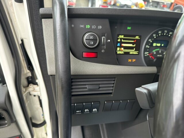 Volvo FH 510 8x4 Holztransporter Kran PENZ *Anhänger - Holztransporter, Autokran: das Bild 5 Volvo FH 510 8x4 Holztransporter Kran PENZ *Anhänger - Holztransporter, Autokran: das Bild 5