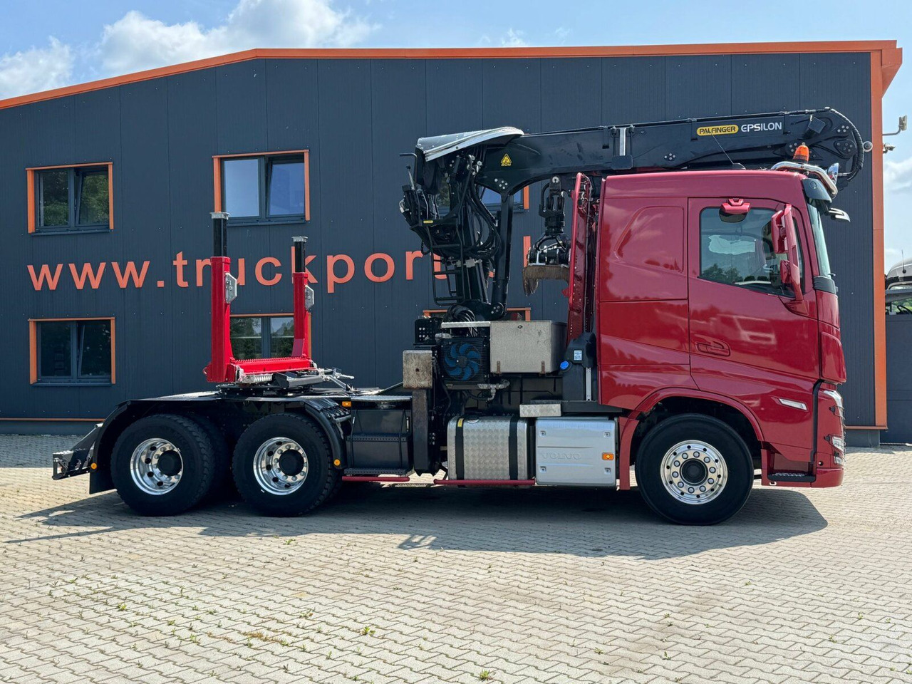 Volvo FH 550 6x4 Holztransporter Lang mit Kran Euro 6E - Holztransporter, Autokran: das Bild 4 Volvo FH 550 6x4 Holztransporter Lang mit Kran Euro 6E - Holztransporter, Autokran: das Bild 4