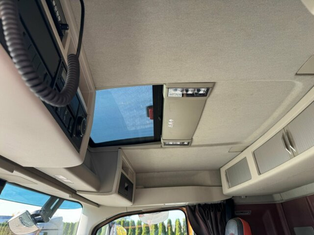 Volvo FH16 750 8X4 Holztransport Alukar TOP! - Holztransporter: das Bild 4 Volvo FH16 750 8X4 Holztransport Alukar TOP! - Holztransporter: das Bild 4