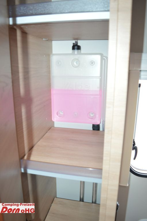 Wohnwagen Knaus Südwind 650 PXB 60 YEARS Alde Warmwasserheizung: das Bild 19