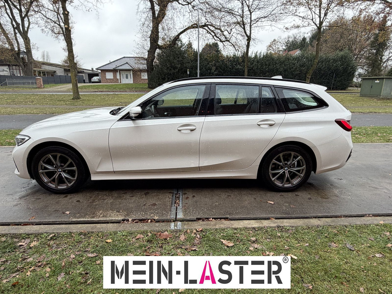 BMW 320 d xDrive touring Sport Line shadow AHK - Kombi: das Bild 4 BMW 320 d xDrive touring Sport Line shadow AHK - Kombi: das Bild 4