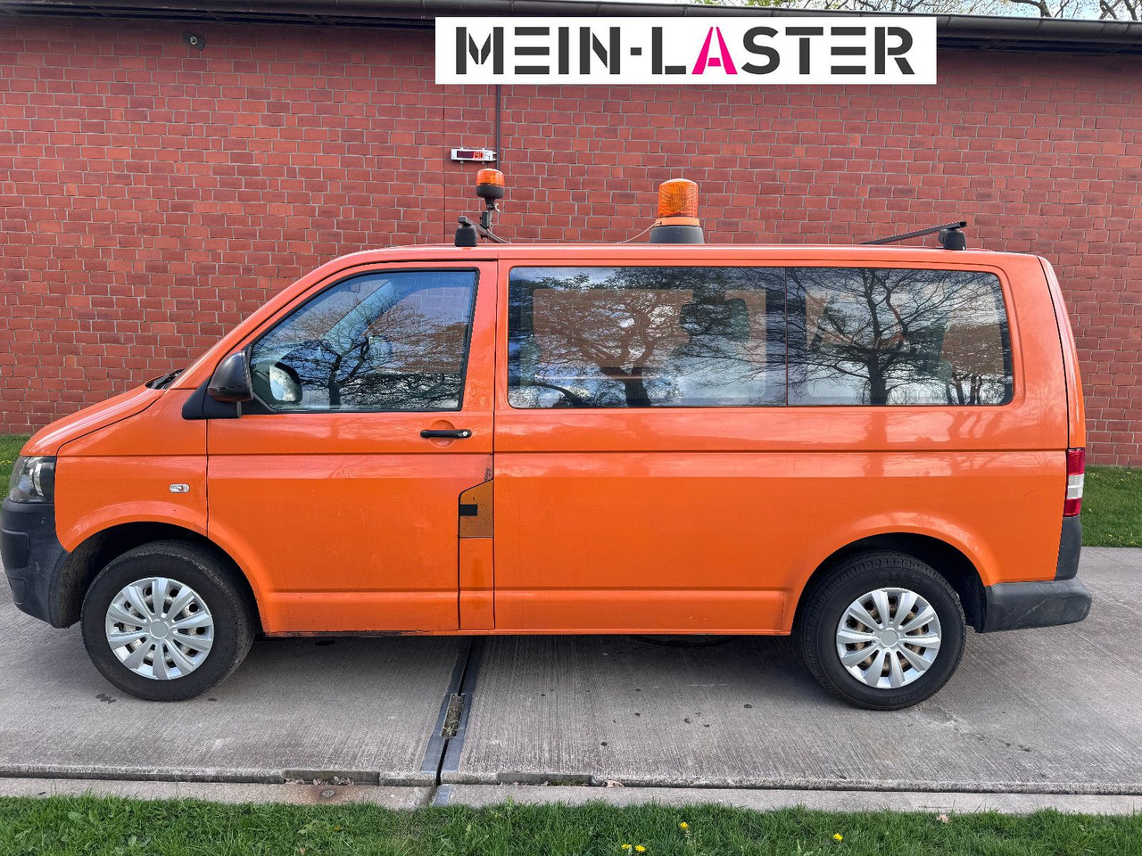 Volkswagen T5 2.0 tdi Bus 9 Sitzer - Personentransporter: das Bild 4 Volkswagen T5 2.0 tdi Bus 9 Sitzer - Personentransporter: das Bild 4