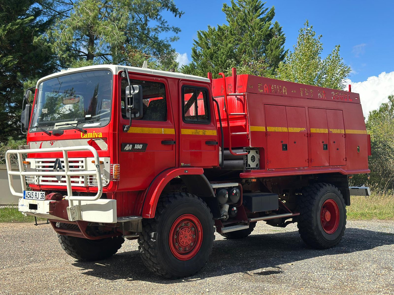 RENAULT M180 - Feuerwehrfahrzeug: das Bild 3 RENAULT M180 - Feuerwehrfahrzeug: das Bild 3