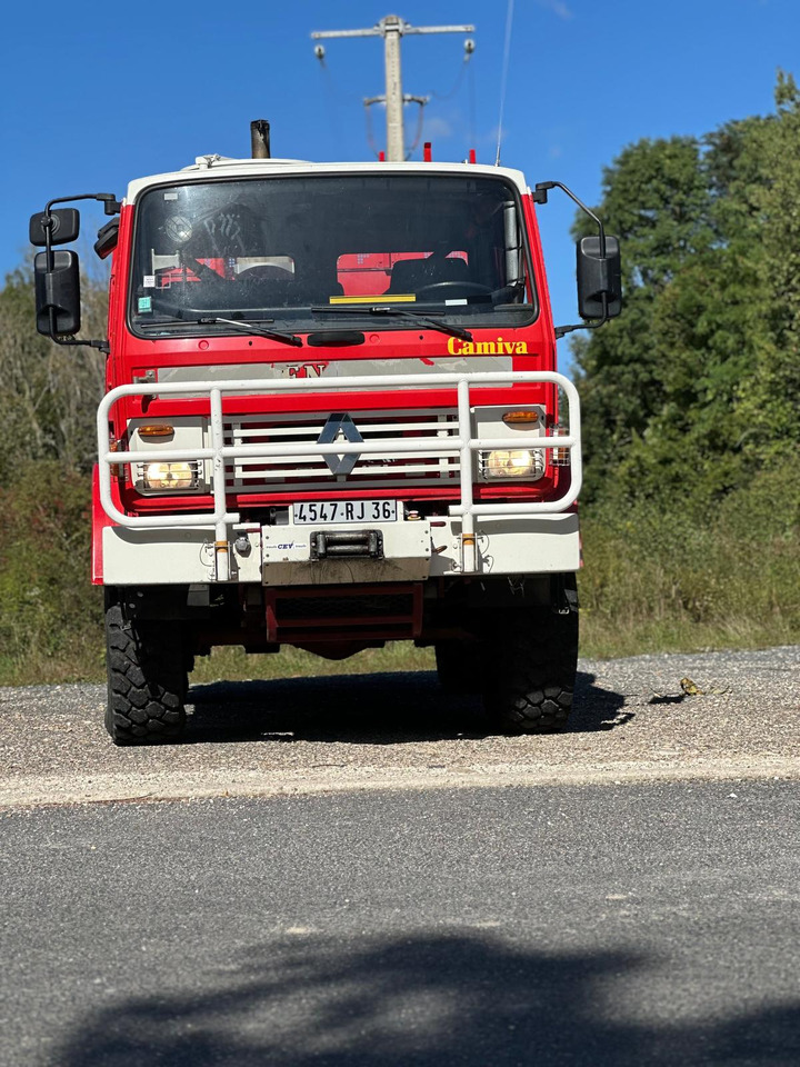 RENAULT M180 - Feuerwehrfahrzeug: das Bild 1 RENAULT M180 - Feuerwehrfahrzeug: das Bild 1