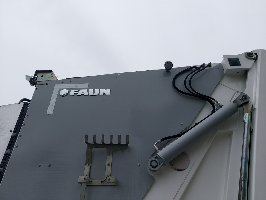 Müllwagen IVECO Eurocargo: das Bild 22